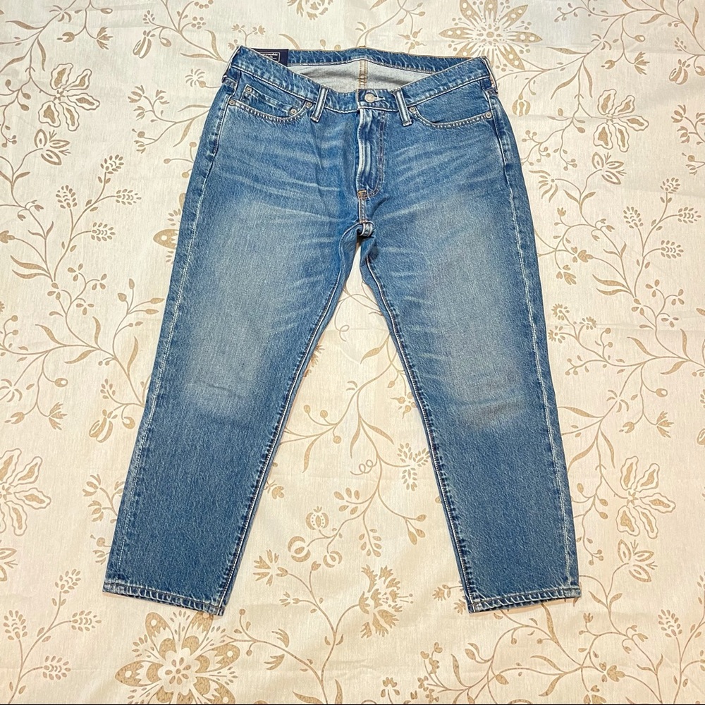 A&F Cropped Leg Slim Jeans Medium Wash